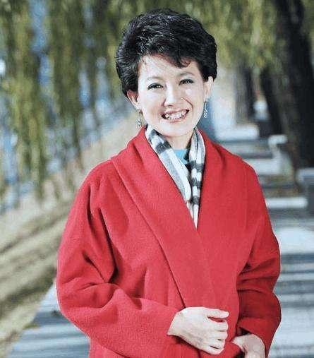 明日复明日，莫让时光空自流
明日复明日，明日何其多。我们应珍视明日，不可虚度，以