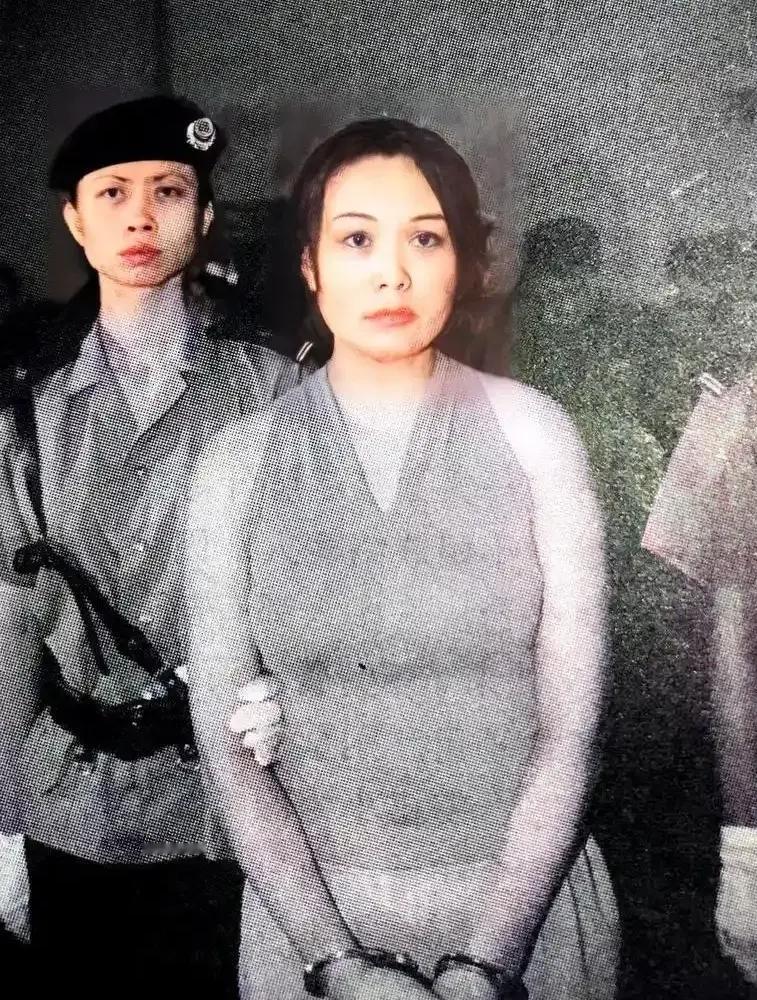 1999年，警方捣毁了位于北京亚运村“七号别墅”的特大“淫窝”。然而，组织者的身