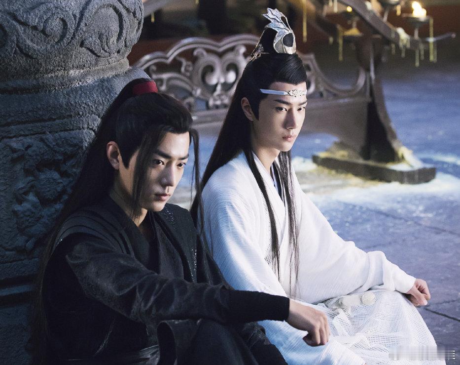 当年的一部《陈情令》让肖战、王一博“一战成名”，如今肖战和王一博不只是所谓的“顶