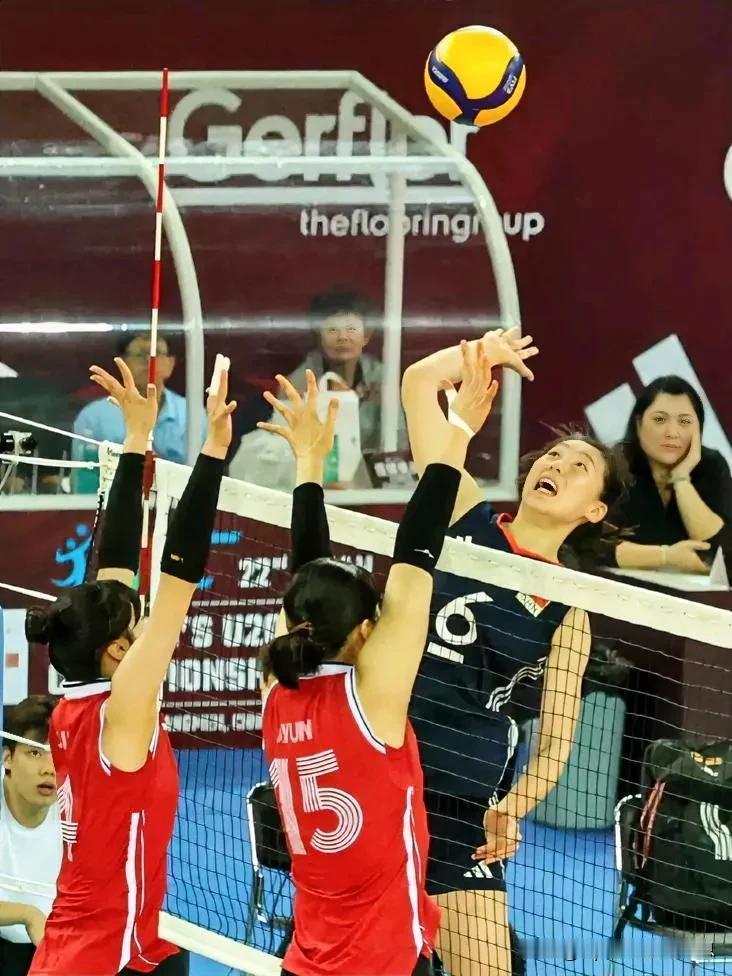 2024U20女排亚锦赛最新赛况，中国队战胜韩国队晋级决赛。
7月8日
半决赛
