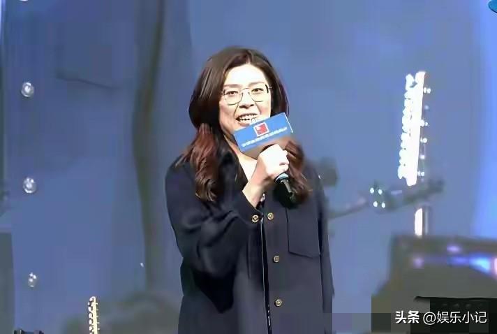 国民党这场内斗大戏，郑丽文只用一句话就封神了。

金溥聪发声明、朱立伦搞串联、卢