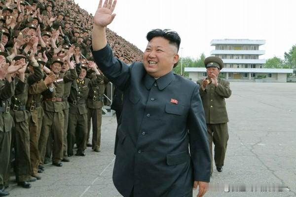 朝鲜为俄罗斯送去千万发炮弹、数万集装箱、本国士兵的命！ 很多人以为这是两个战略伙