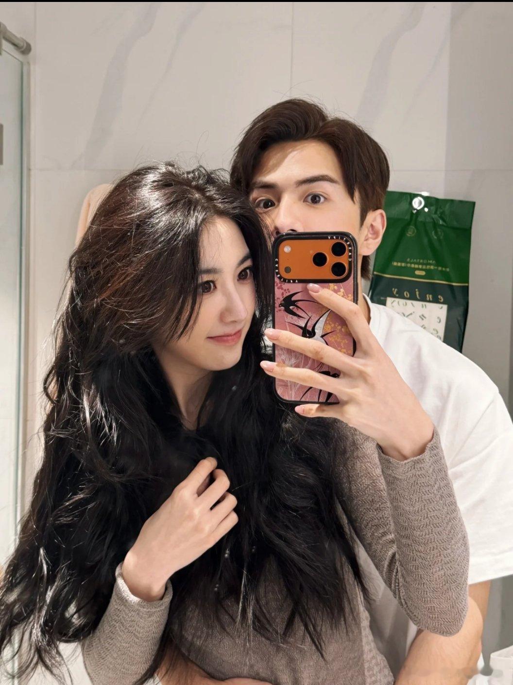 毓言cp新的一年～我们家小情侣👫更新