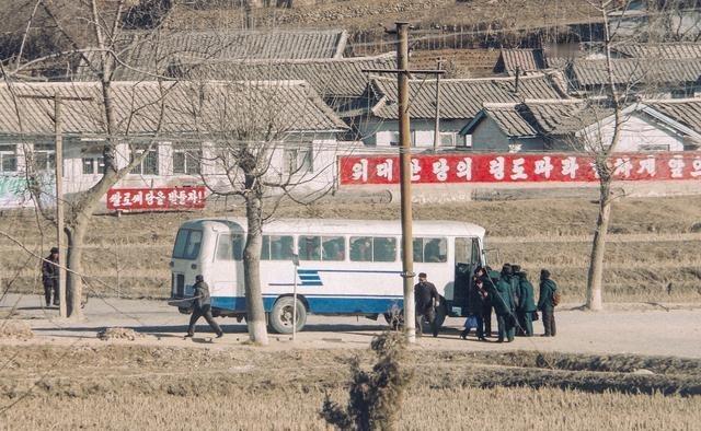 明明朝鲜比越南更缺电，为啥中国不向朝鲜出口呢？说句扎心的，不是因为越南钱多，而是