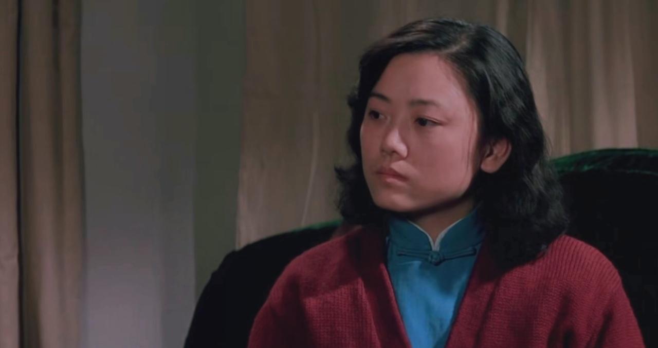 1948年冬天，平津战役即将打响。这时候，为了争取傅作义和平解放，党组织派傅冬菊