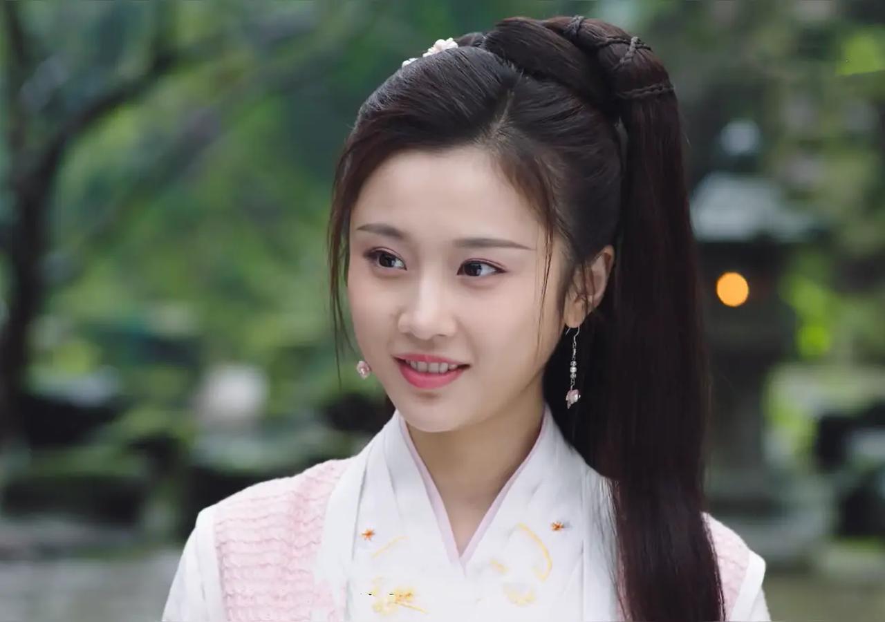 你认可张慧雯的“剧抛脸”演技吗我是被张慧雯演的容婳圈粉的，长相清新可人，表演中娇