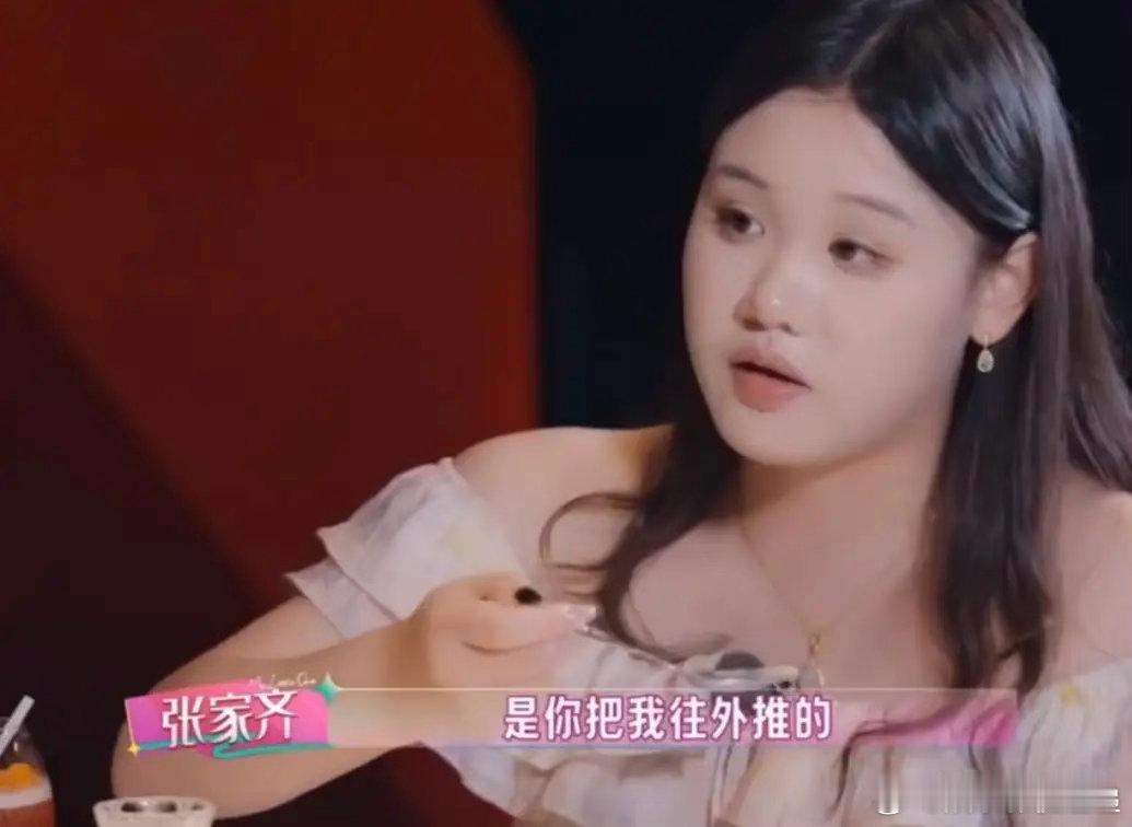 张家齐真的是一个狠人呐！9月27日，张家齐再次上热搜！这次不是因为跳水，也不是因