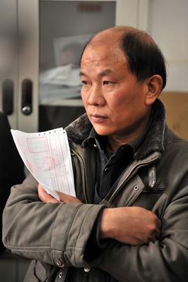 被人打了，还手是否合法不能一概而论。若在合理限度内反击以抵御侵害，构成正当防卫，