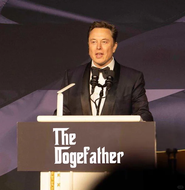 埃隆·马斯克宣布：“觉醒文化已被取消。” 7 月，马斯克告诉乔丹·彼得...