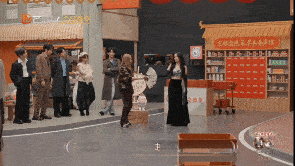 声生不息ALin黄龄优雅永不过时声生不息 A-Lin黄龄玩游戏温柔又从容，轻巧接