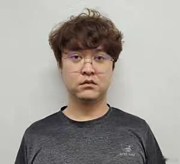 【韩国庆尚北道庆山市警方认定：嫌犯郑昌盛与被害人文文“曾是恋人关系”，作案动机为