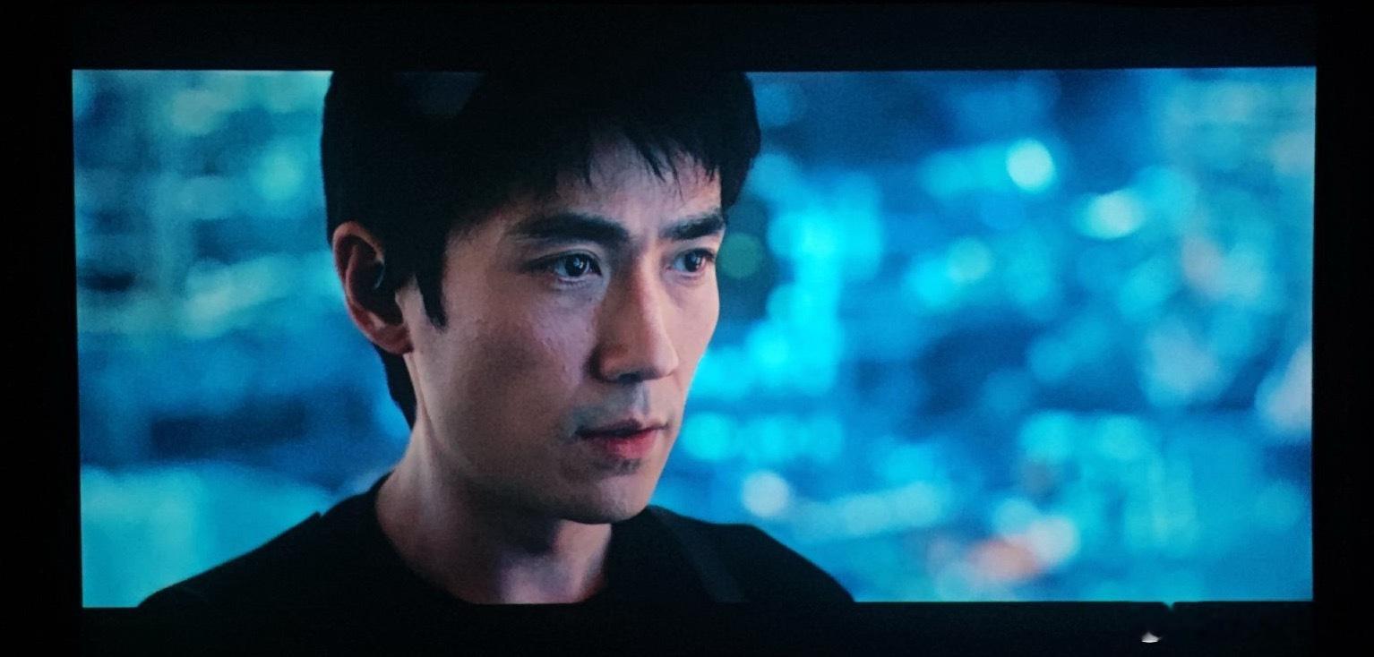 上次看朱一龙的作品还是《人生大事》。今日看电影惊蛰无声，朱一龙🟰高级演技大众经