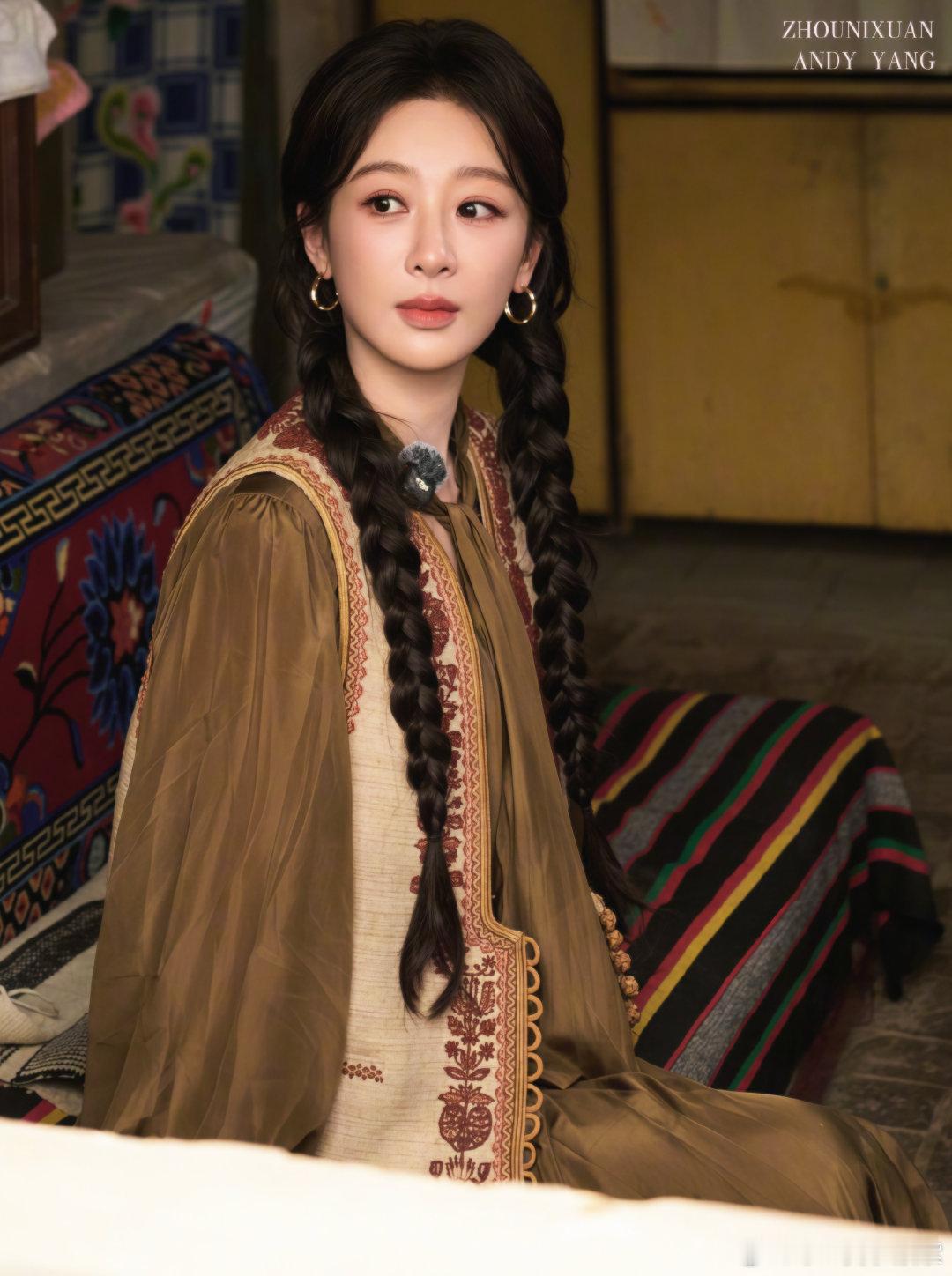 生命树 . 💜杨紫杨紫演得太灵了  你眼里有光，照亮我所有的向往 