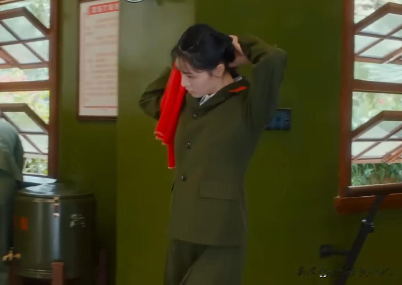 现在的年轻人估计很多人没见过这个东西吧？
       以前公共场所都有，我们中