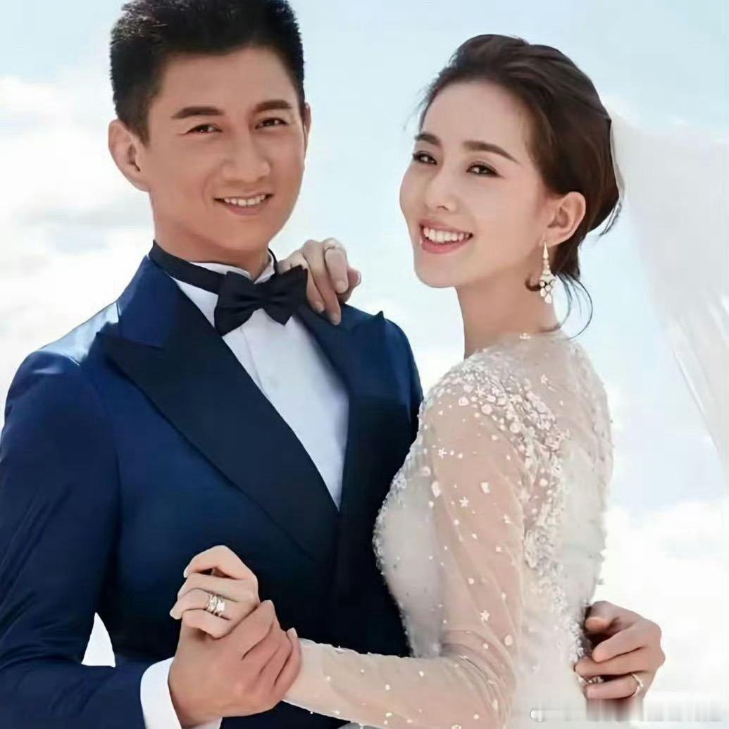 曝刘诗诗吴奇隆离婚瓜主爆料刘诗诗吴奇隆已离婚，真的假的 ，等一个回应 ​热点现场