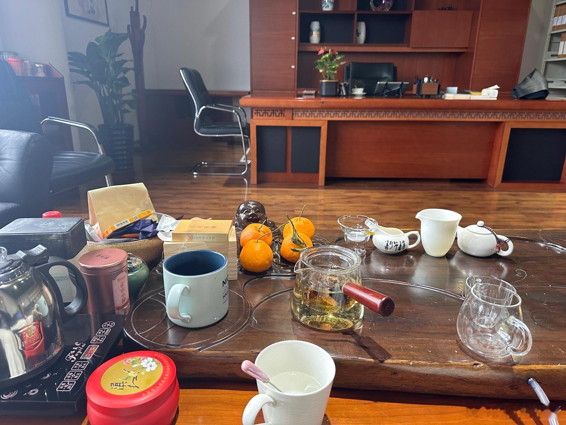 到二叔公给我的专属办公室点个到。 