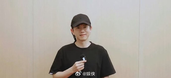 张杰鸟巢观演指南 温馨提醒！灯牌、旗杆、冷焰火、专业摄录设备均禁止携带，文明观演