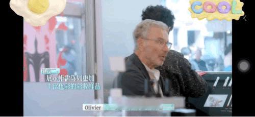 李佳琦打破了六人定律李佳琦在巴黎合伙人就是哆啦A梦的存在，没想到奥黛丽赫本的化妆