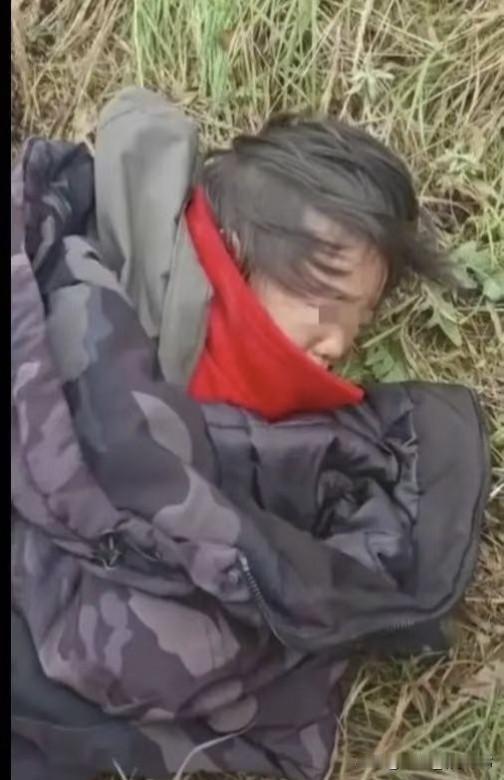 两天两夜，

一个4岁小女孩在山沟里失联，全家人几乎崩溃！

万幸的是，她被找到