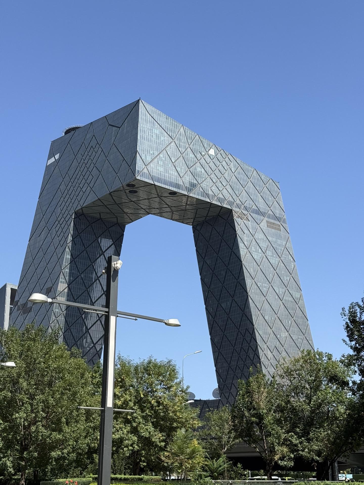来去匆匆。