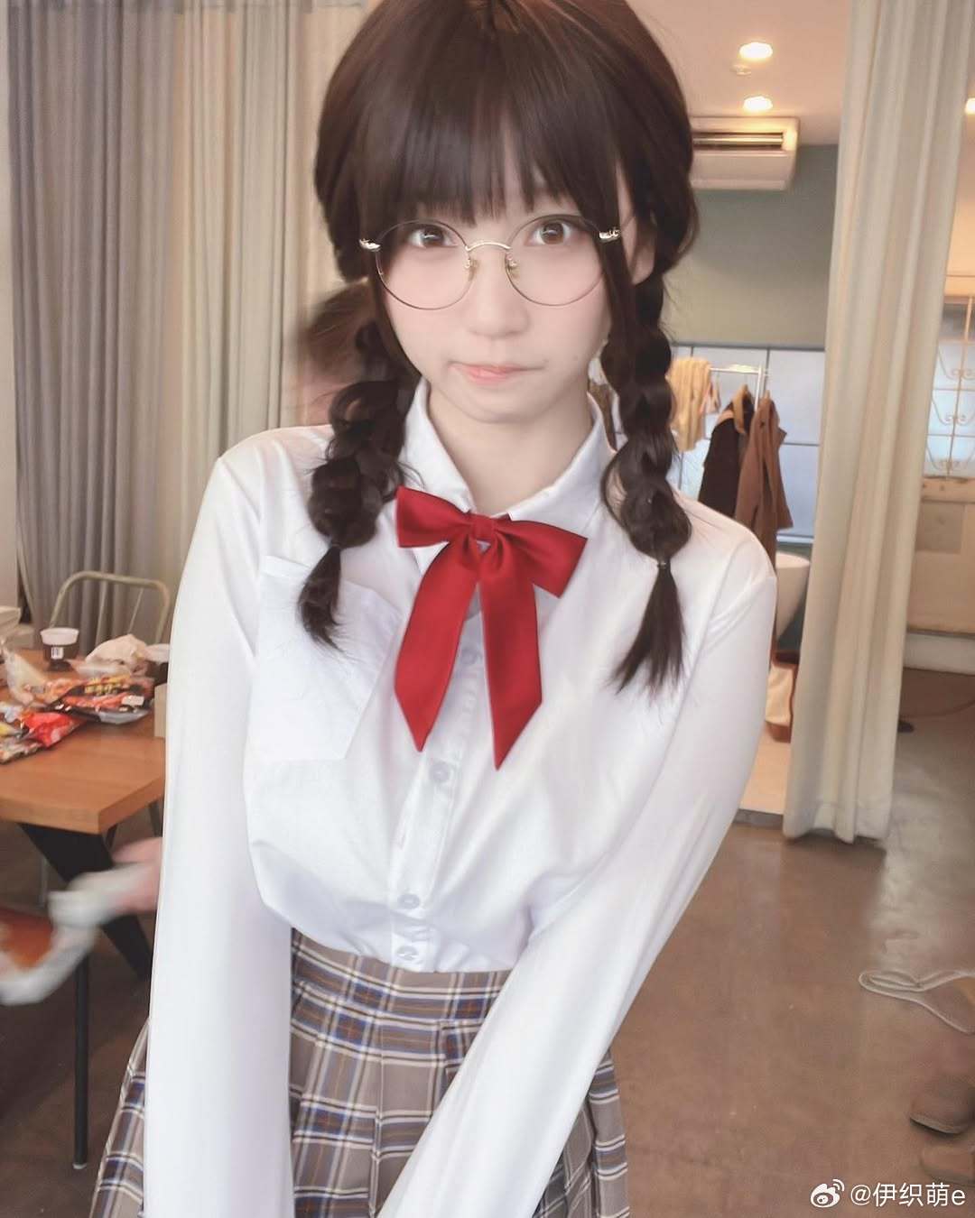 啾一个 伊织萌[超话] ​​​
