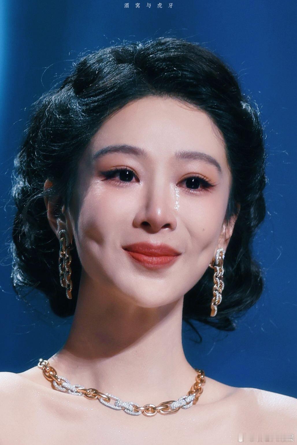 杨紫杨紫 若你落泪泪入祖海杨紫若你落泪泪入祖海 祖海总监给点赞的杨紫“If yo
