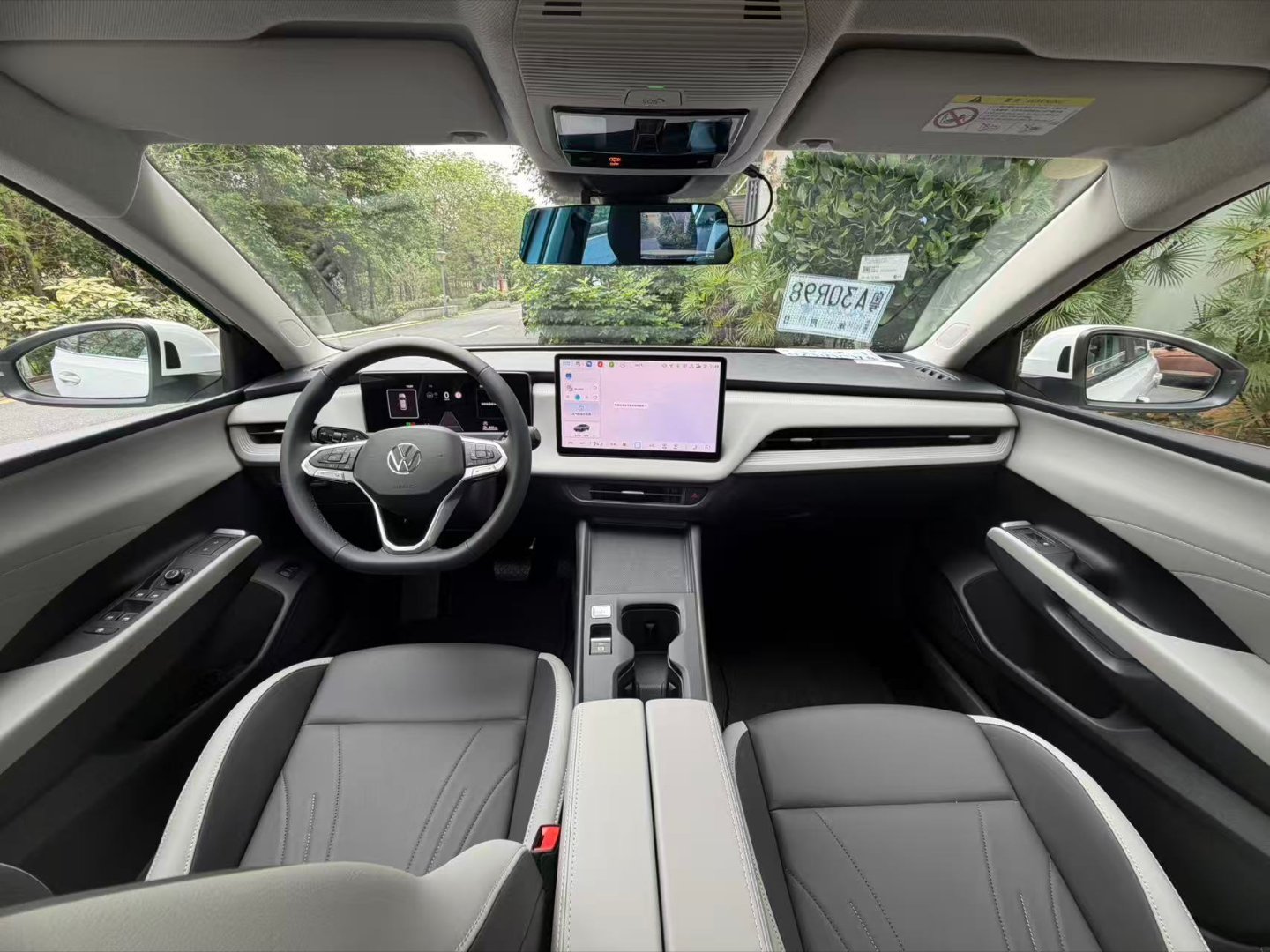 全国首提最新的速腾S，顺带试驾了一圈这是前两天上市的一汽-大众速腾S，之前教授就