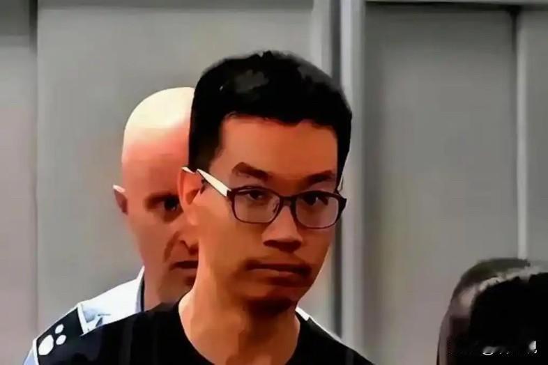 谁能想到，当年孟晚舟遭遇的不公，居然又一次落在了中国芯片工程师的身上！

202