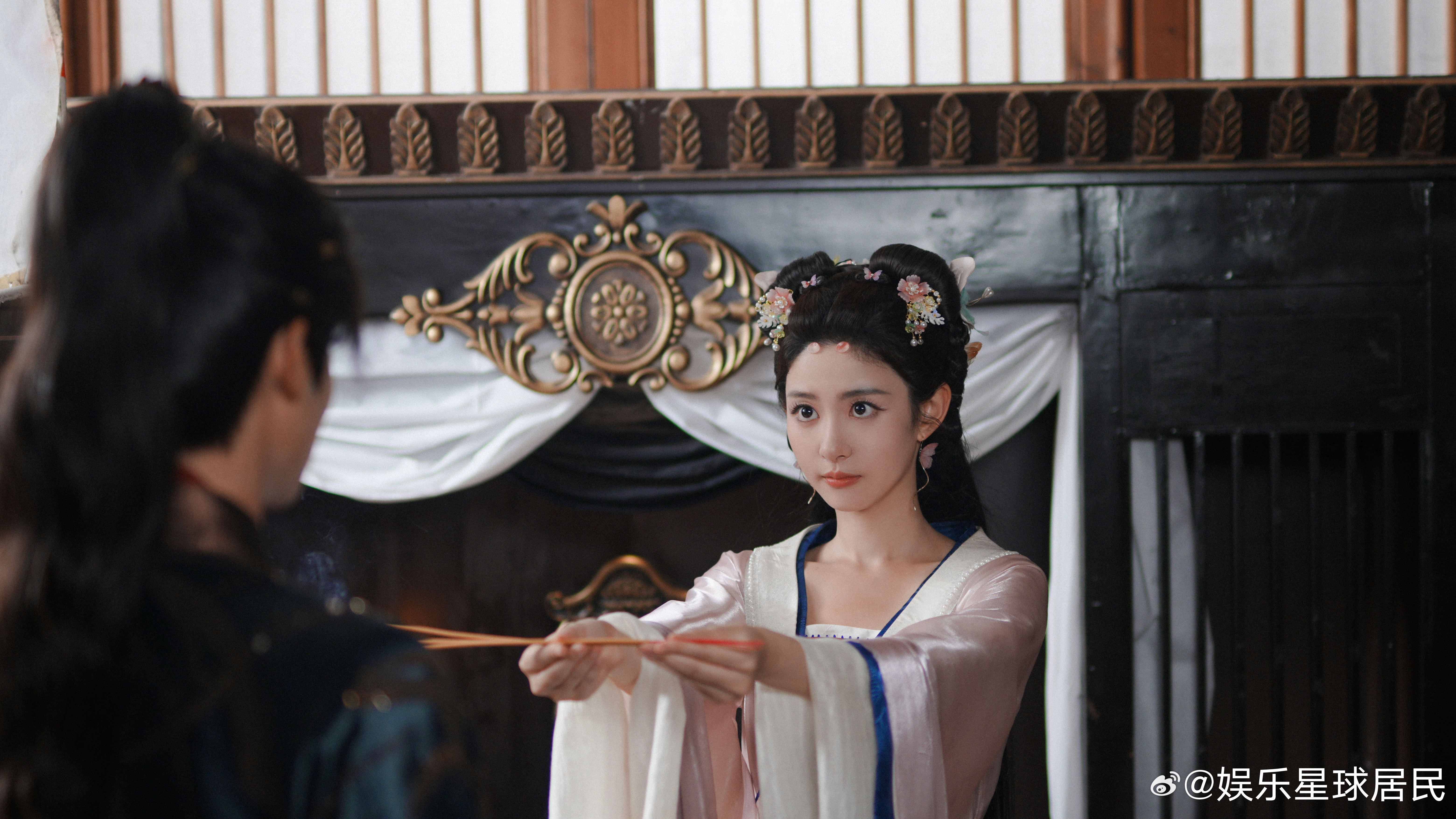 赵晴新剧内娱稀有不缺爱女主 梁绛朱就是最好的小红豆🥰被家人好好爱着，被朋友认真