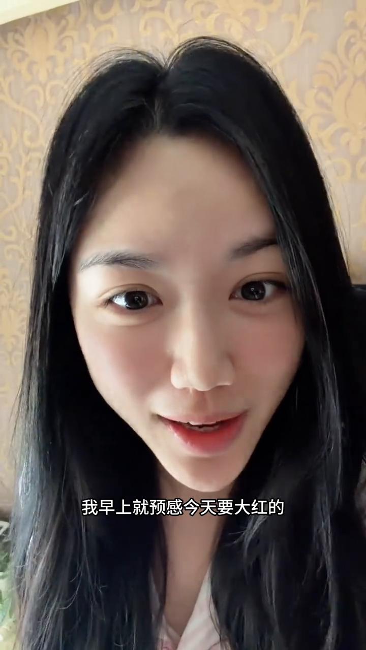 吸干科技。
宝妈厉害，小张今天亏钱了。我的机器人和商业航天都是红的，吸，我要吸干