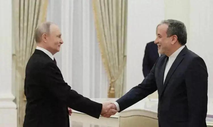 普京见了一位特殊客人，明确告诉美国这是俄准备管了，特朗普还没有想好对策！

新华