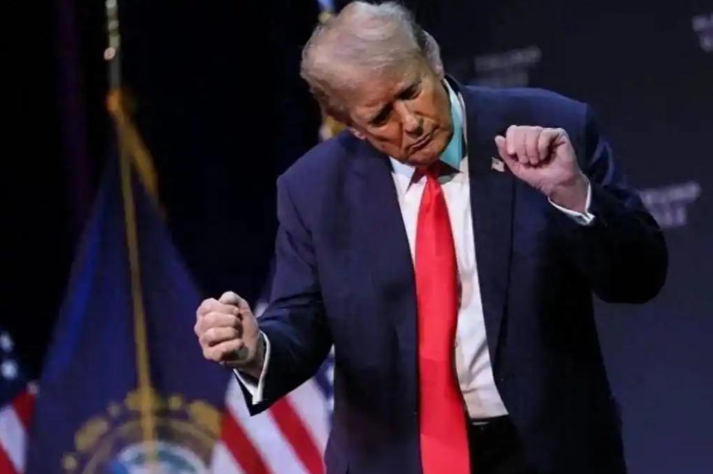 3月17号，特朗普在记者会上表示，美国军力强大，不需要别的国家来帮助他护航，他之