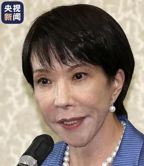在上海生活的日本人，回国参拜“战犯神社”后发的推文，不过很快就删文了。

有人说