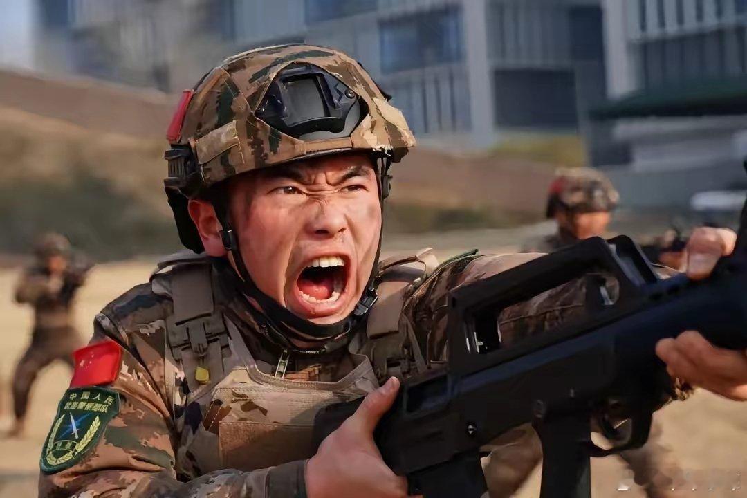 砥砺胆气 ，锤炼本领，犯我中华者虽远必诛致敬中国军人 ​​​