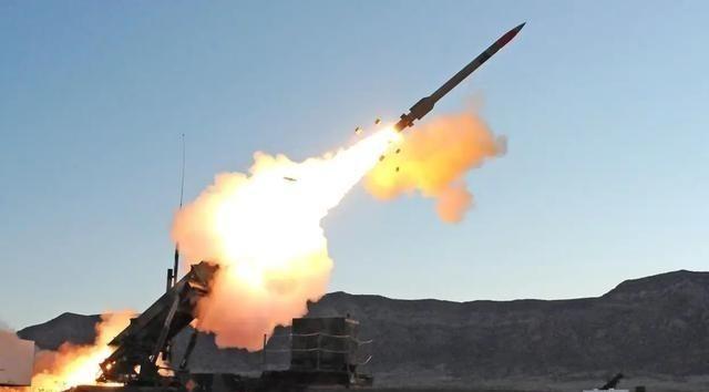 中美贸易战的火药桶自2018年点燃，美国以301调查为由，针对中国科技产业挥舞关