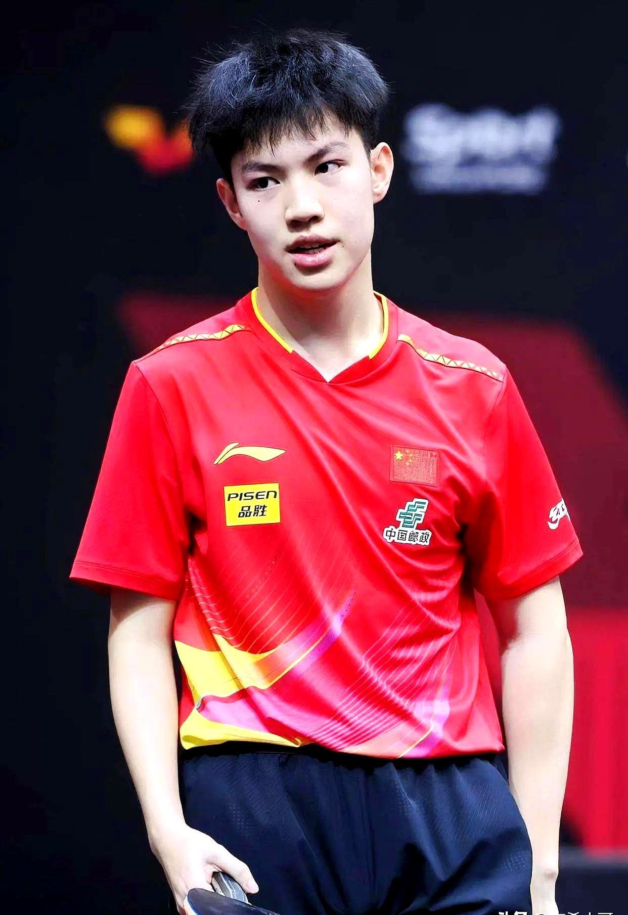 3月10日中午11:35的这场国乒内战，精彩程度绝对不输决赛。
 
对阵双方是2