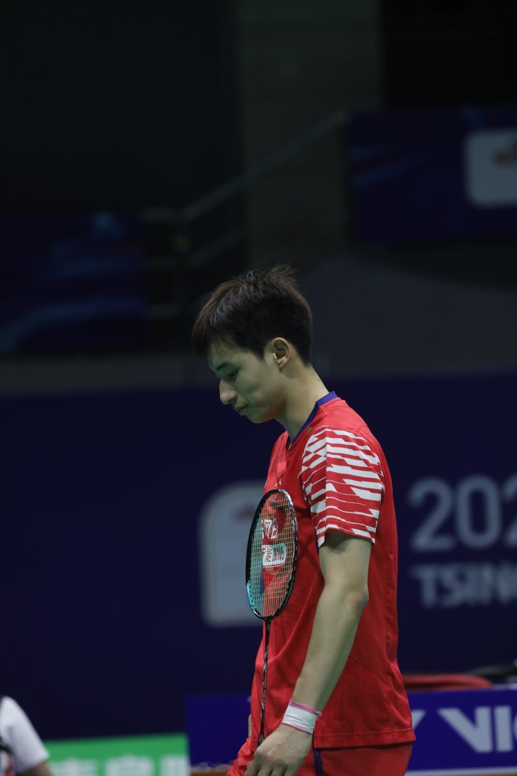 男团 半决赛 中国 0-1 韩国 男单 王正行 19-21 21-16 13-2