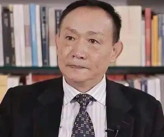卢麒元教授曾称：美国对中国已经构不成威胁了，美军对中国是没有意义的，美国唯一可以
