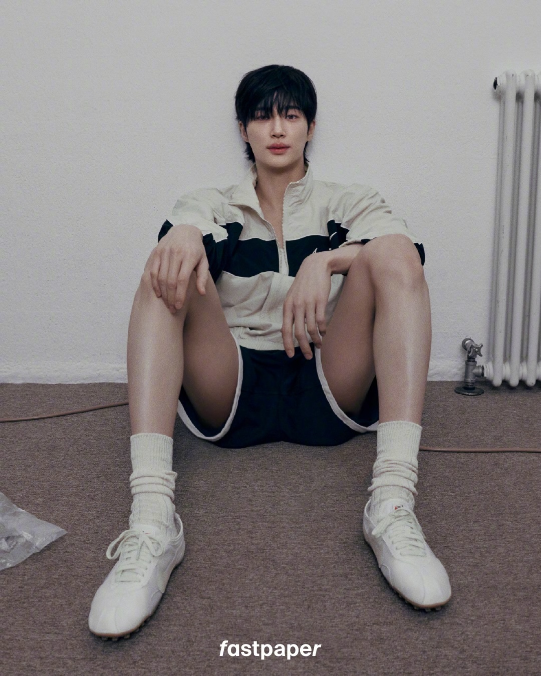 边佑锡 in Nike 👟 Moon Shoe“月球鞋”宣传大片，清爽的运动少