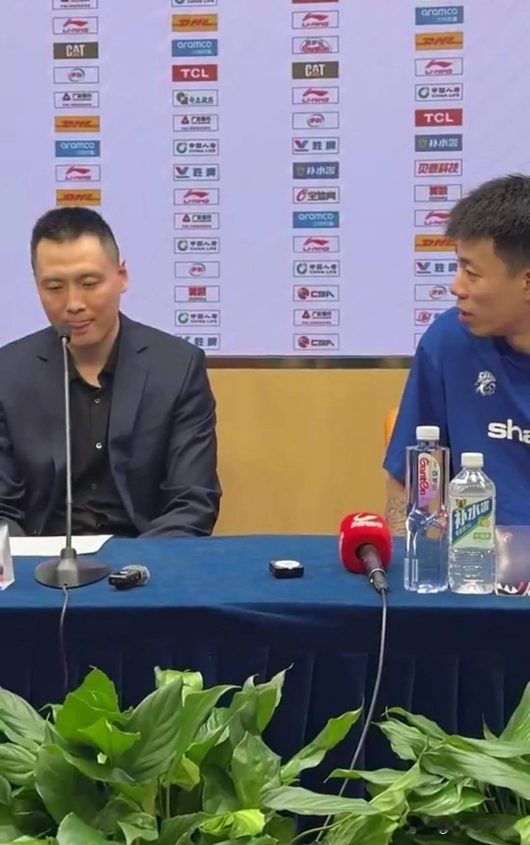 万万没想到，张镇麟打联赛副班长的四川队竟然拿0分，更离谱的是比赛结束后，卢伟竟然