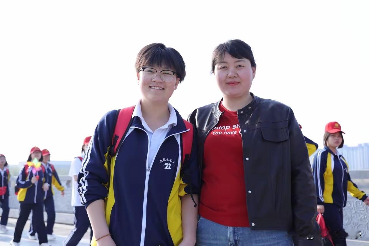 我也觉得孩子成年了，家长该管管他们的人生大事。虽说孩子成年后在法律和人格上独立了