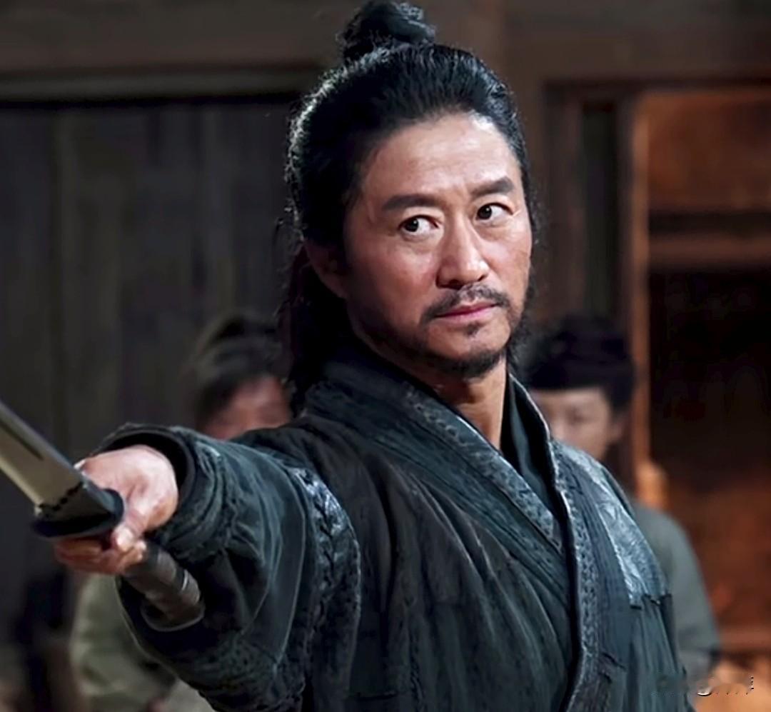 电影《镖人：风起大漠》是吴京.李连杰师兄弟首次合作，也是李连杰14来重返影视的作