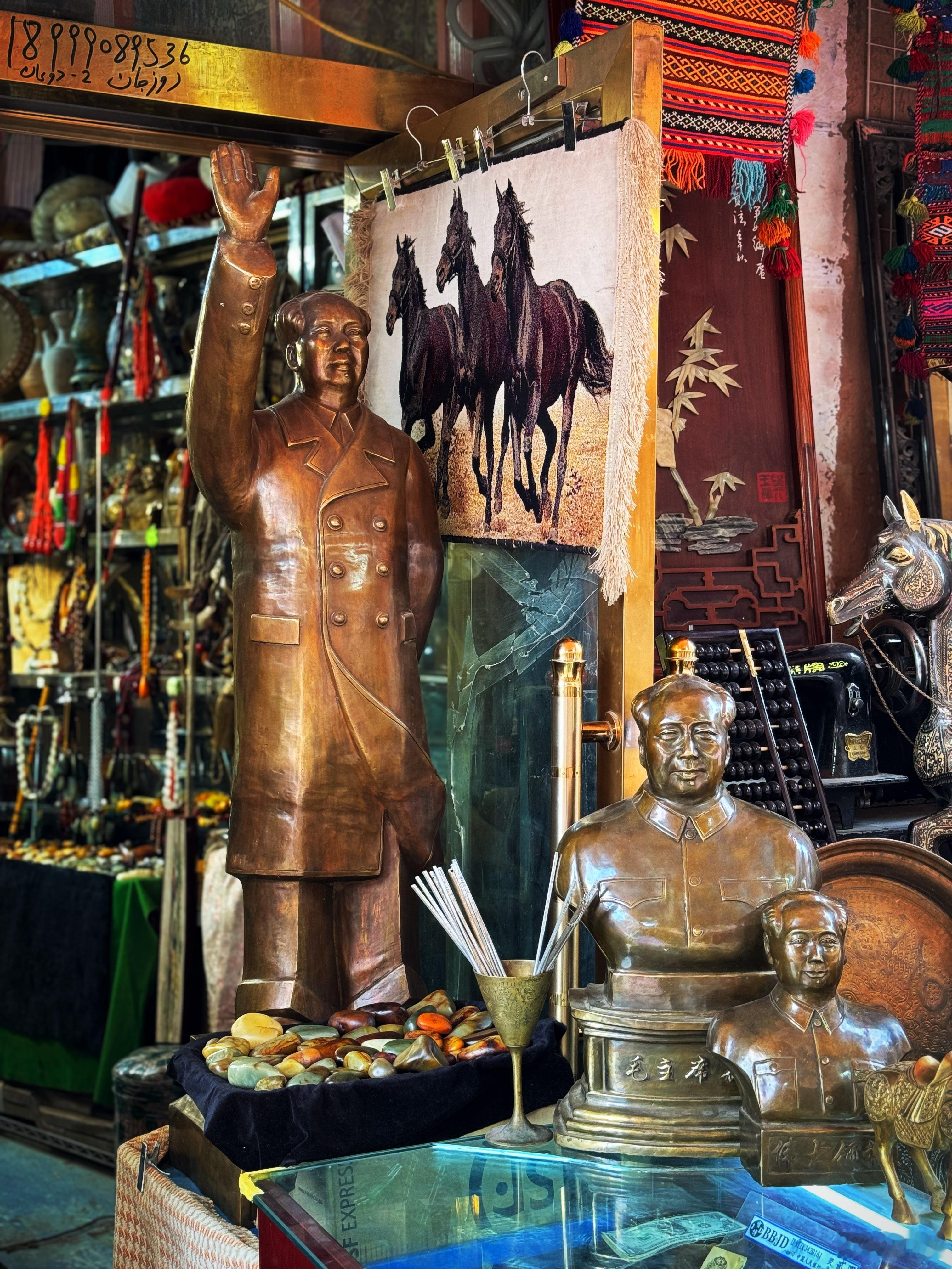 去新疆旅游，喀什应该是南疆的首选。来这里的游客肯定都会来喀什古城逛上一两天。尽管