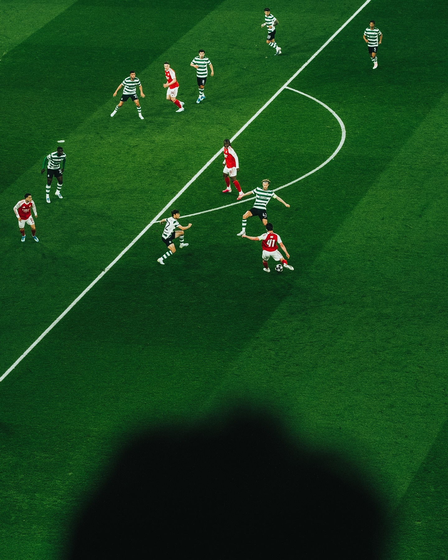 赖斯欧冠联赛赖斯阿森纳 久违的pitchder摄影·酋长球场绚丽的烟火 