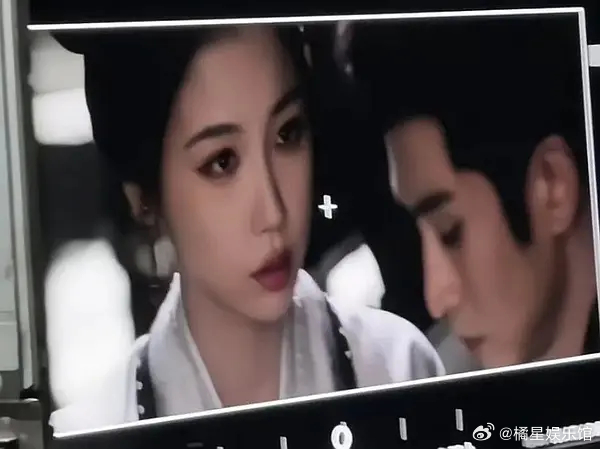 大灯进化了，🐟的脸也不大了 