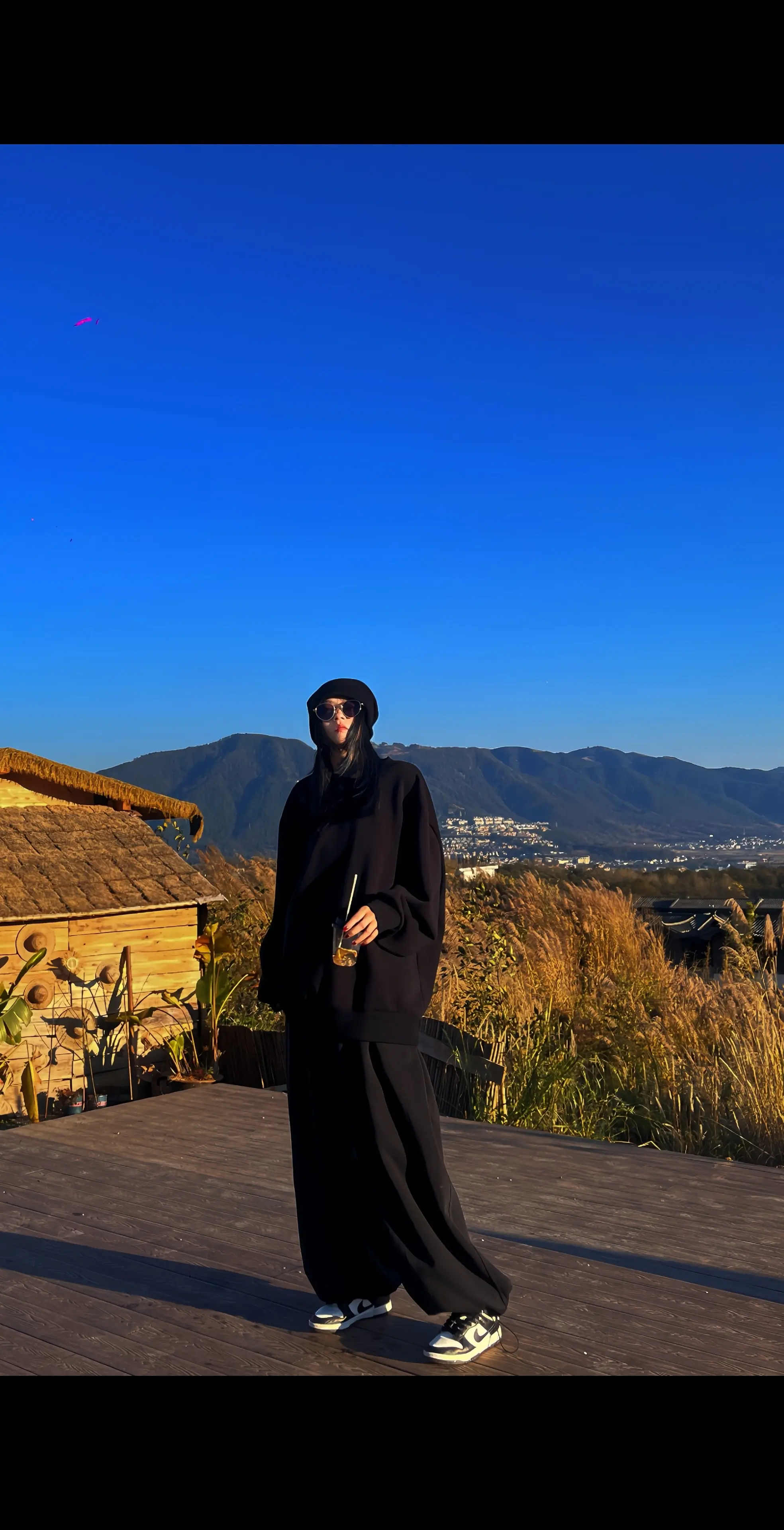 去找别人吧，我只爱穿秋裤