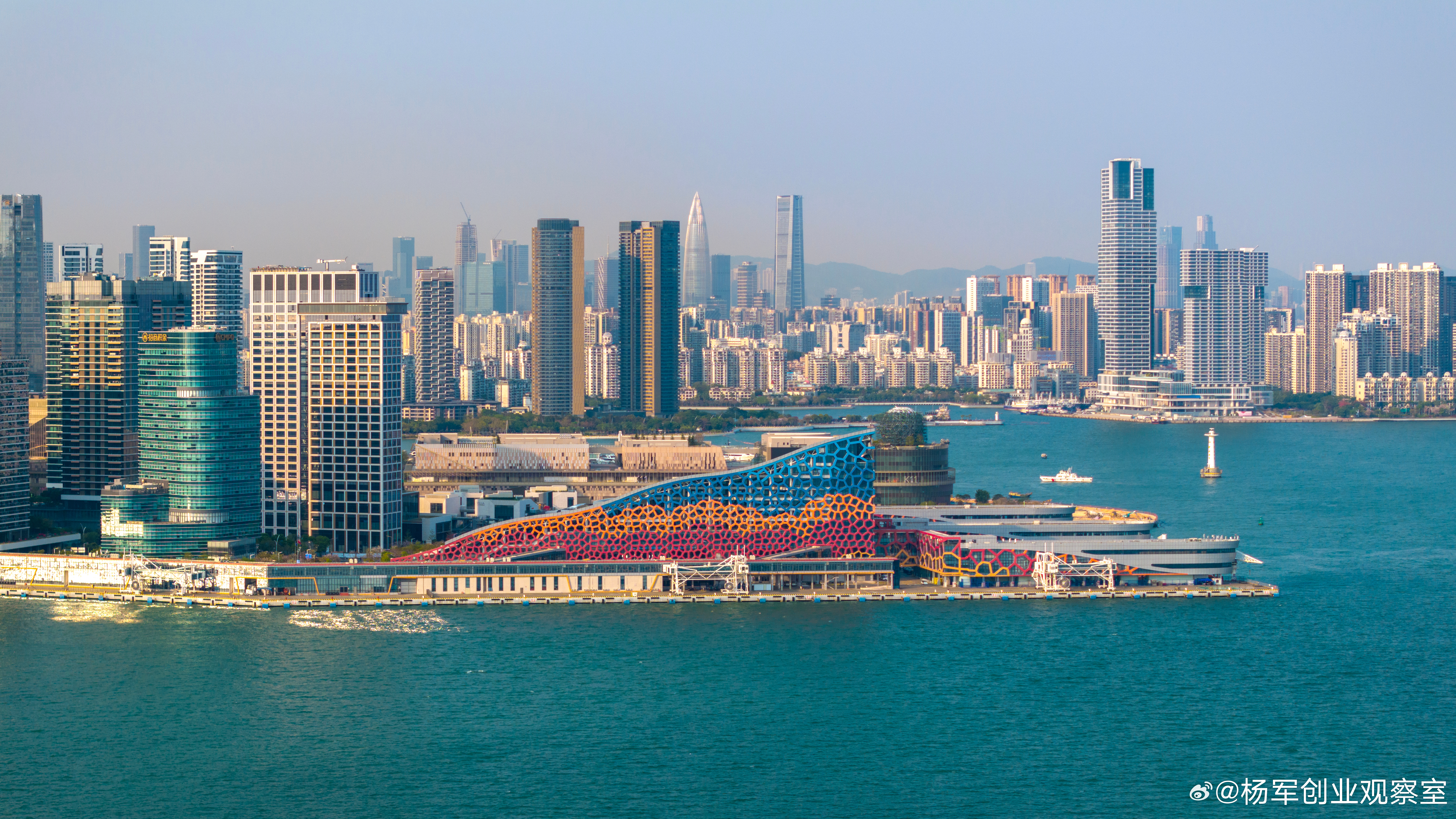 创业模式决定节奏，赛道选择决定未来一般来说，市面上有两种主要创业模式🔹短平快：