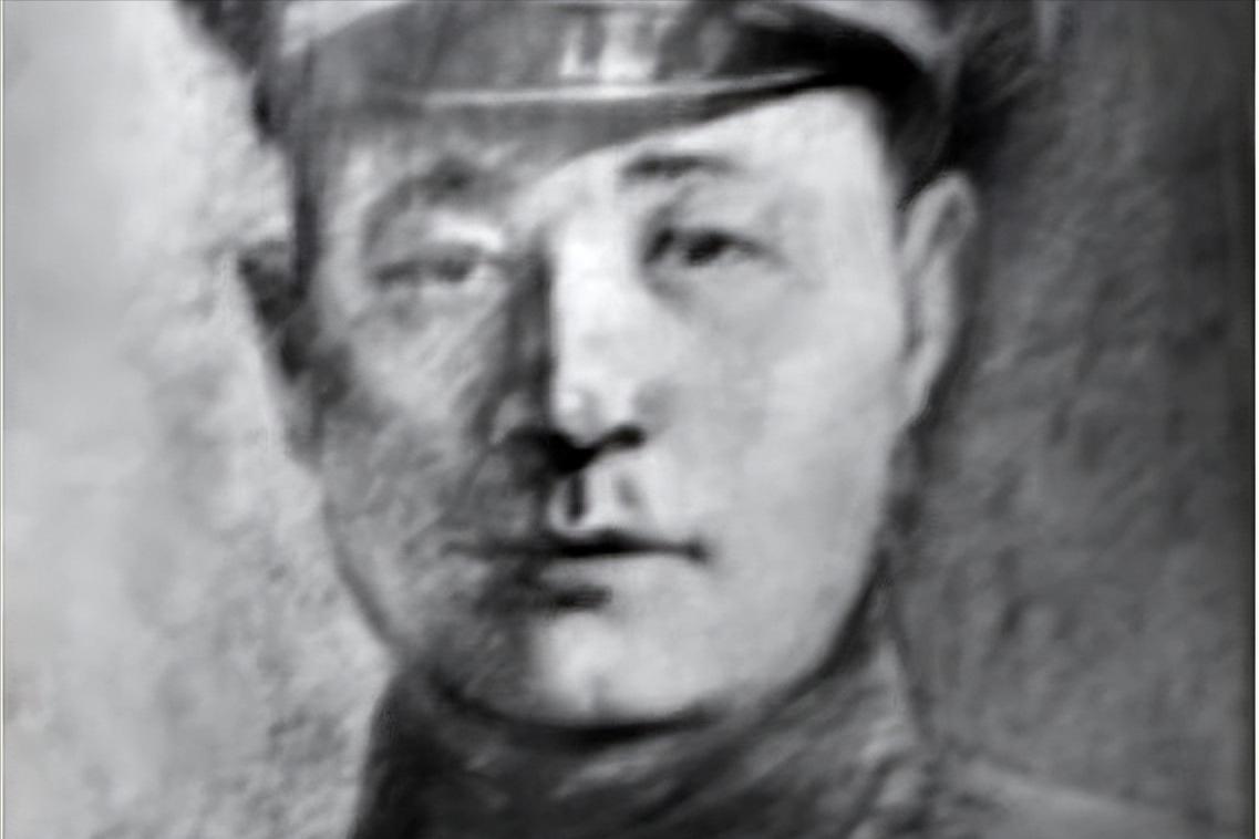 杜聿明有一个亲弟弟，叫杜聿德。1924年，杜聿明南下广州，考入黄埔军校第一期，不
