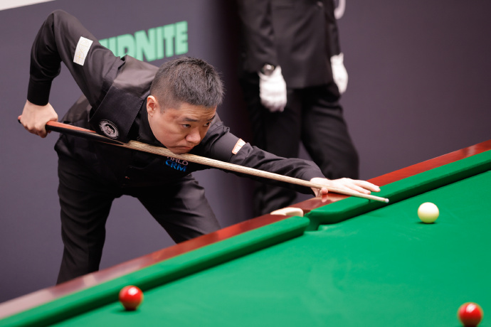 世锦赛首轮第一阶段：丁俊晖7-2领先吉尔伯特