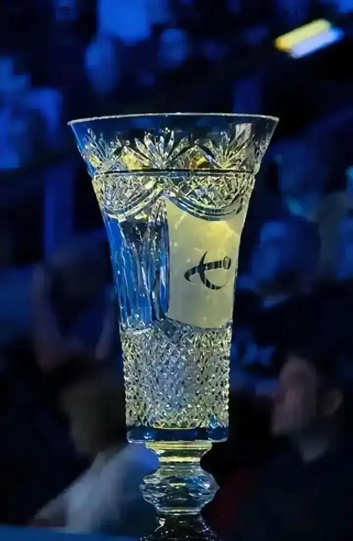 世界斯诺克协会写报告时，刻意删掉了“中国风暴”这个词。
 
他们换成了“格局改变